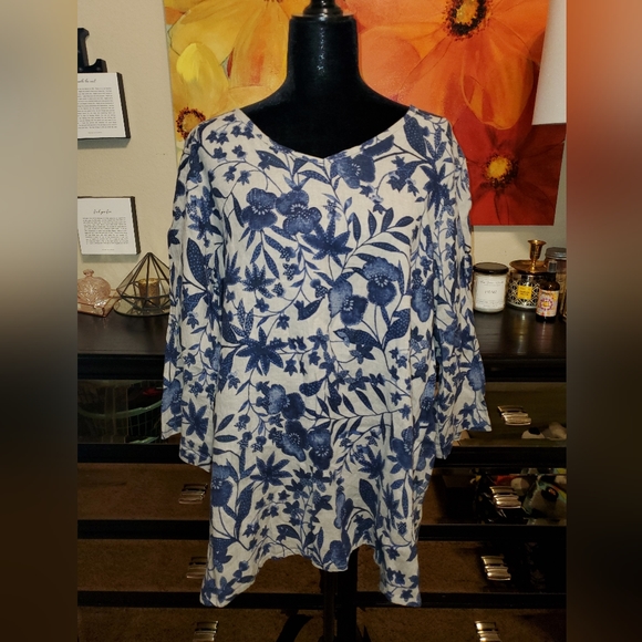 NWT Flax Blue Floral Dreamy Top Size Large - Picture 2 of 11